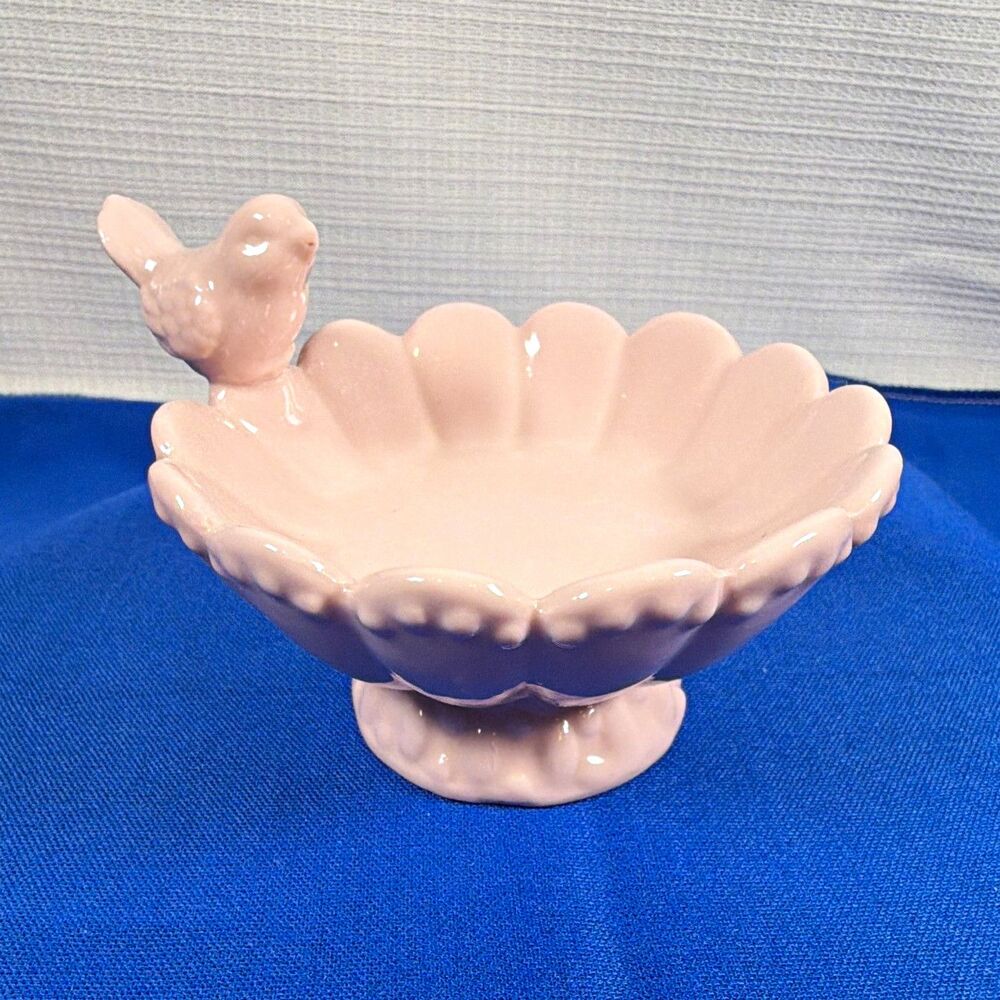 Kohl's Pink Porcelain Scalloped Flower Trinket Dish Perched Bird Ring Holder